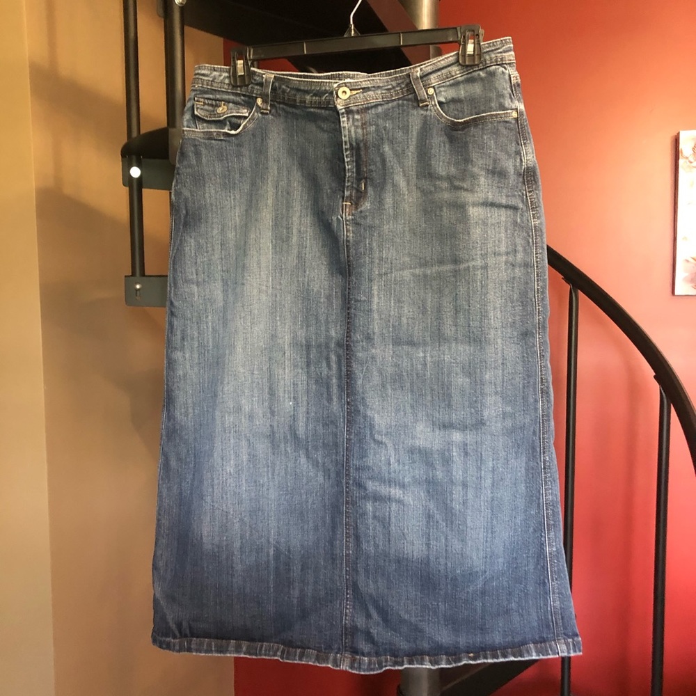 Cato maxi blue jean (denim) skirt.